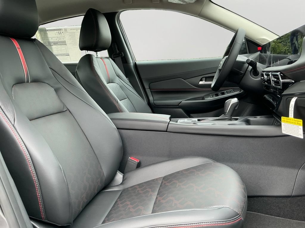 New 2026 Nissan Sentra SR w/ SR Premium Package FWD image 12