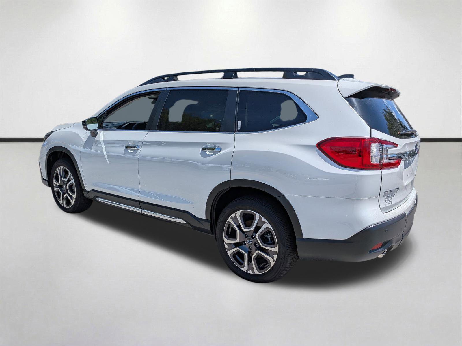 Used 2025 Subaru Ascent Touring AWD/4WD image 6