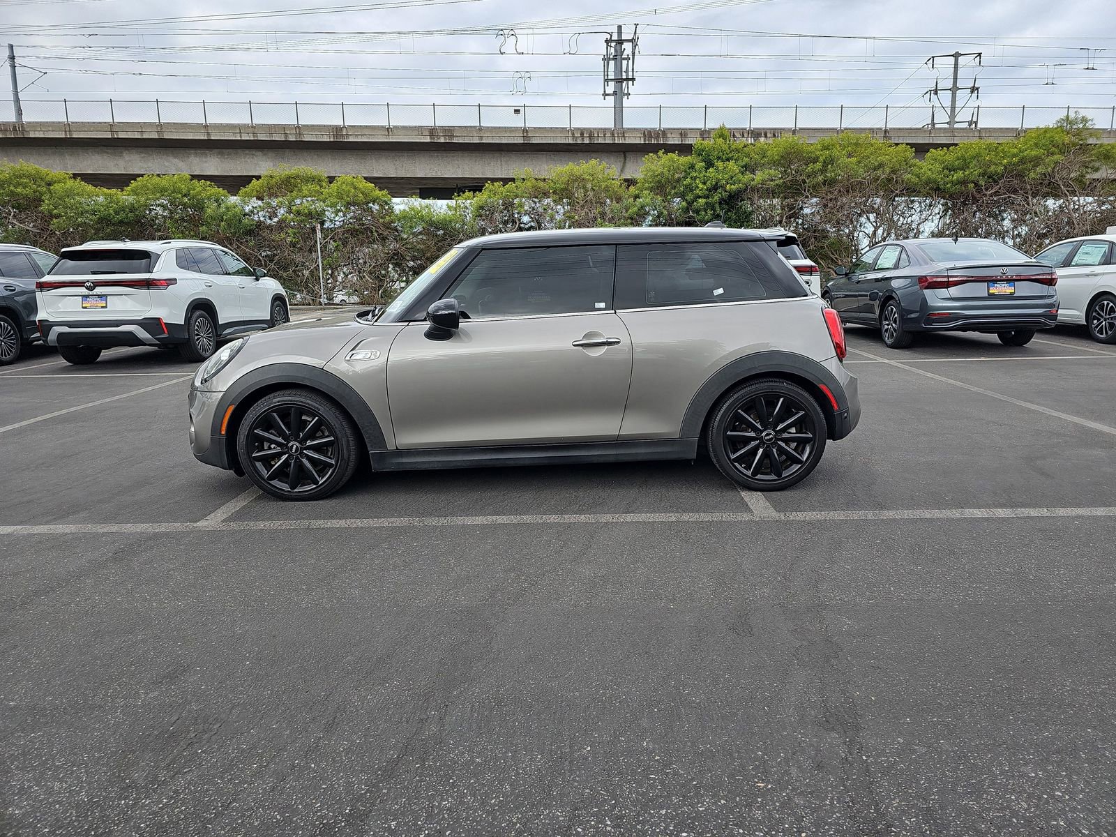 Used 2019 MINI Cooper S FWD image 8