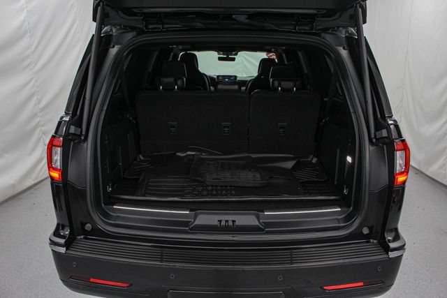 Used 2021 Lincoln Navigator L Reserve AWD/4WD image 13