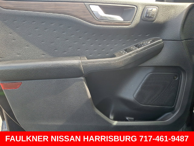 Used 2020 Ford Escape Titanium AWD/4WD image 12