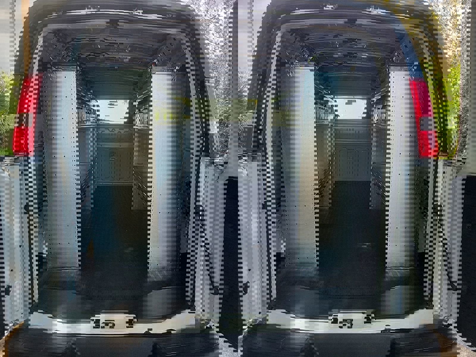 New 2025 GMC Savana 2500 Extended w/ Driver Convenience Package image 17