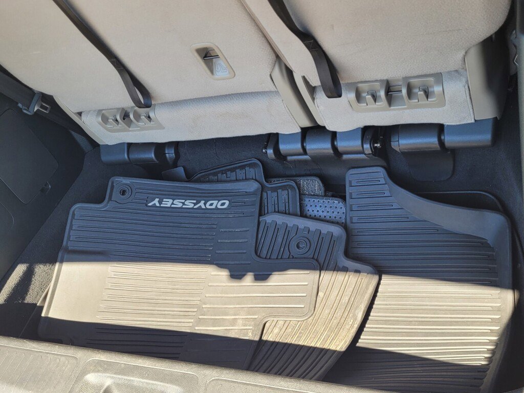 Certified 2024 Honda Odyssey EX image 18