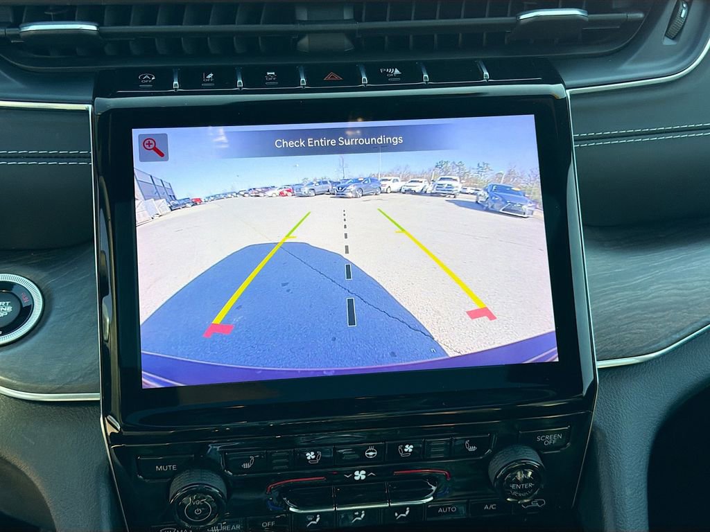 Used 2023 Jeep Grand Cherokee Overland image 35