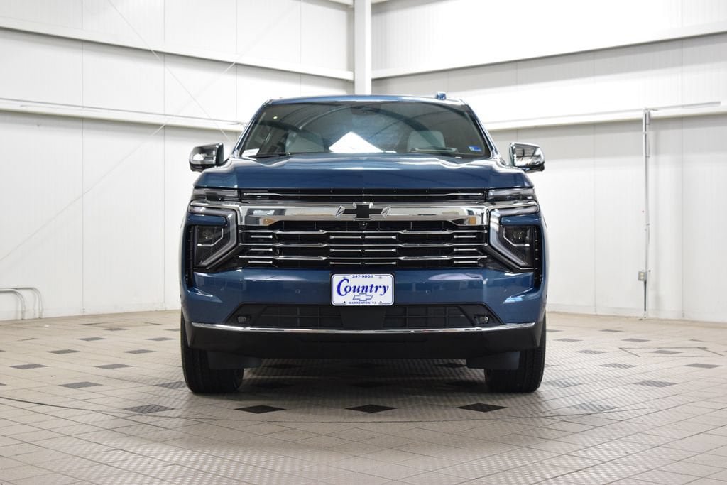 New 2026 Chevrolet Suburban Premier AWD/4WD image 2