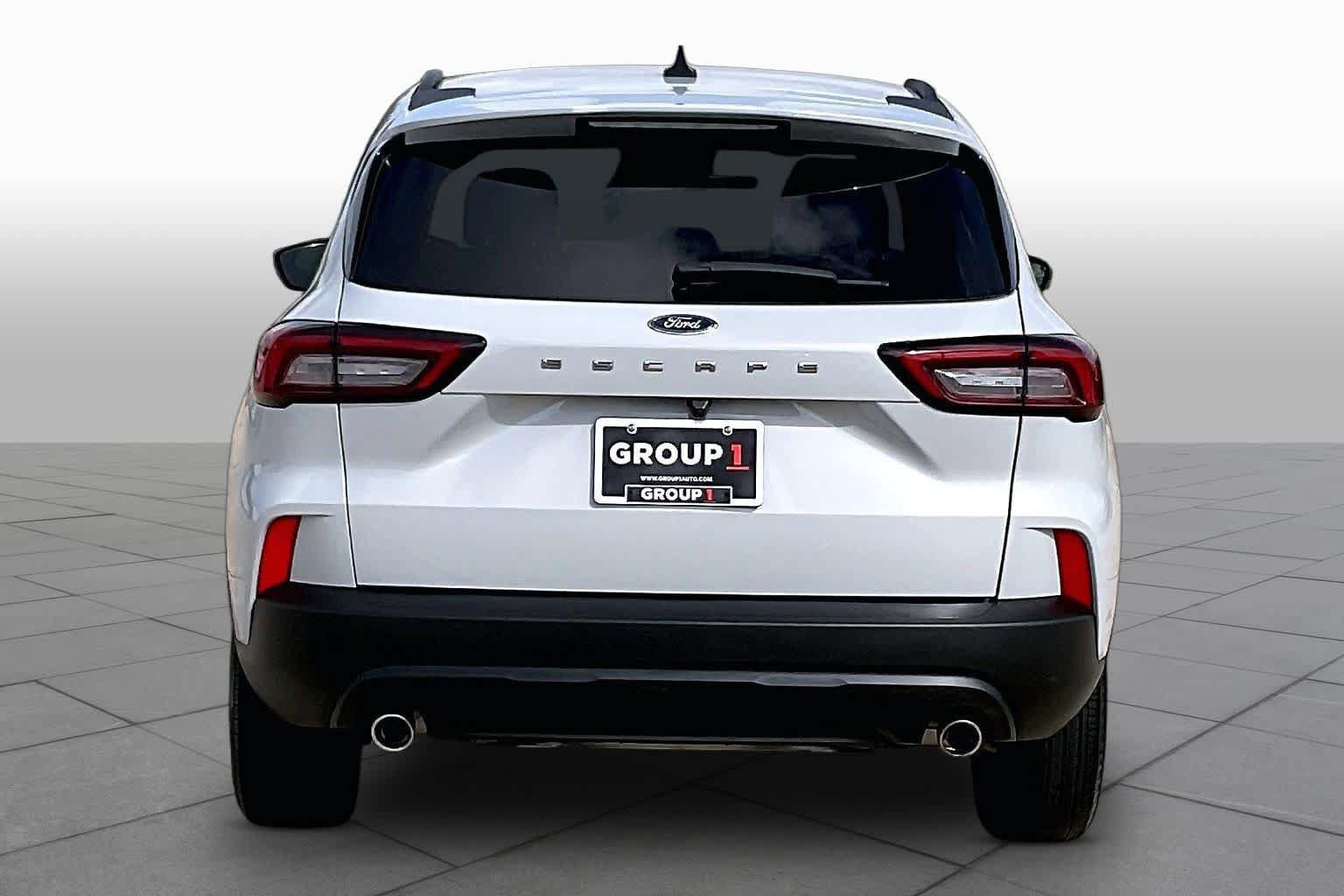 Used 2025 Ford Escape ST-Line FWD image 5