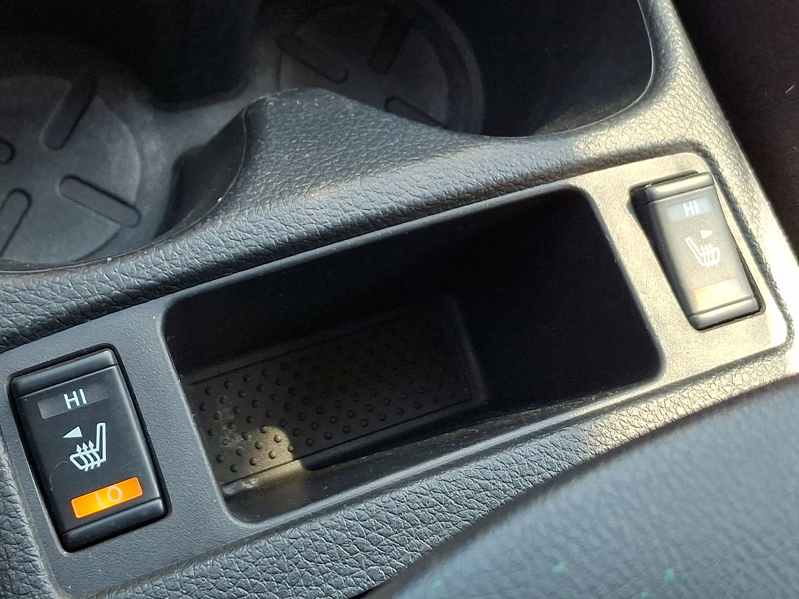 Used 2016 Nissan Rogue SV w/ SV Premium Package image 25