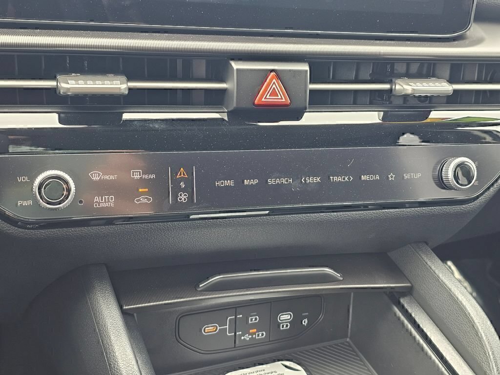 New 2026 Kia Sportage EX AWD/4WD image 31