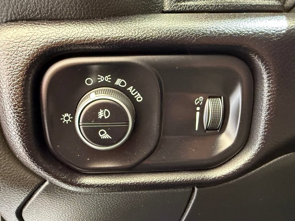 Used 2024 RAM 2500 Big Horn w/ Bed Utility Group AWD/4WD image 31