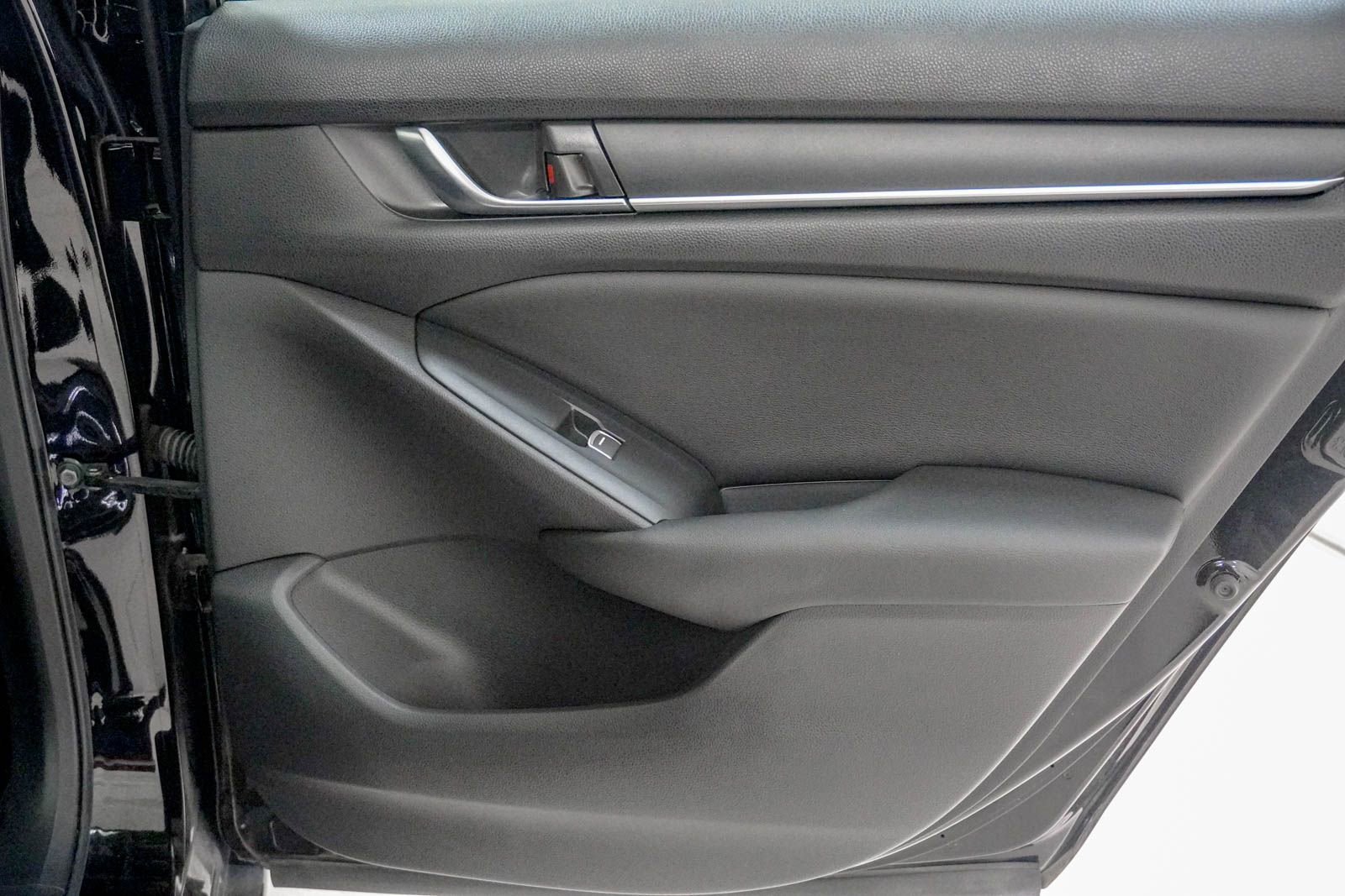Used 2019 Honda Accord Sport image 28