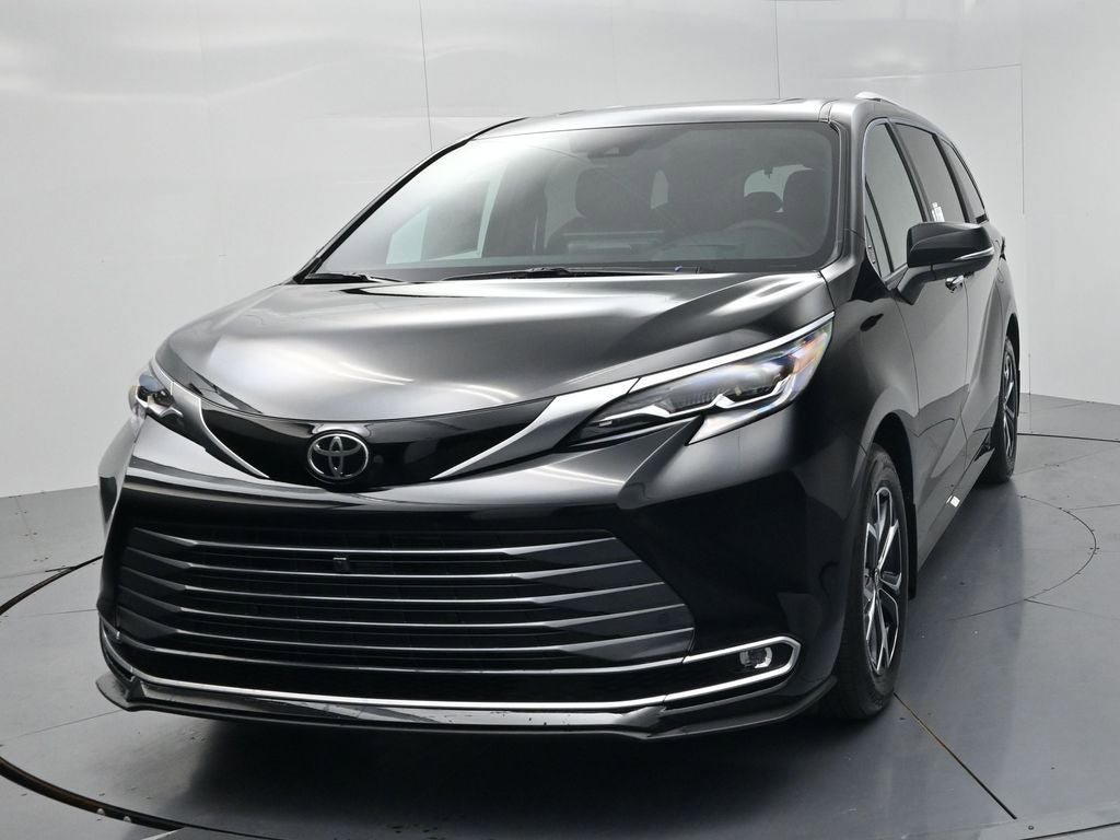 New 2026 Toyota Sienna Platinum AWD/4WD image 3