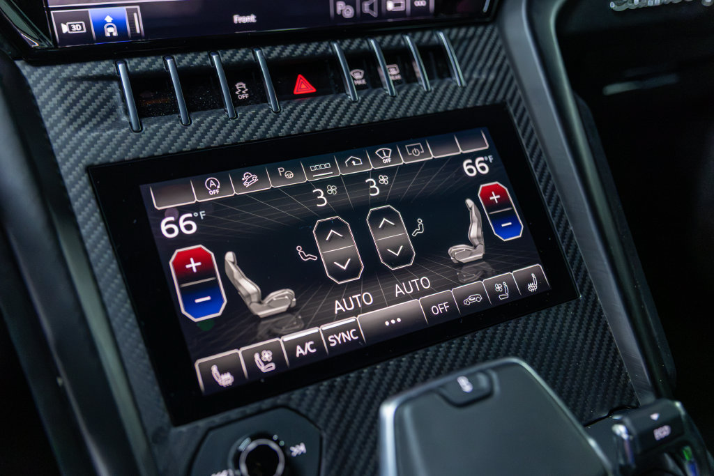 Used 2023 Lamborghini Urus Performante AWD/4WD image 46