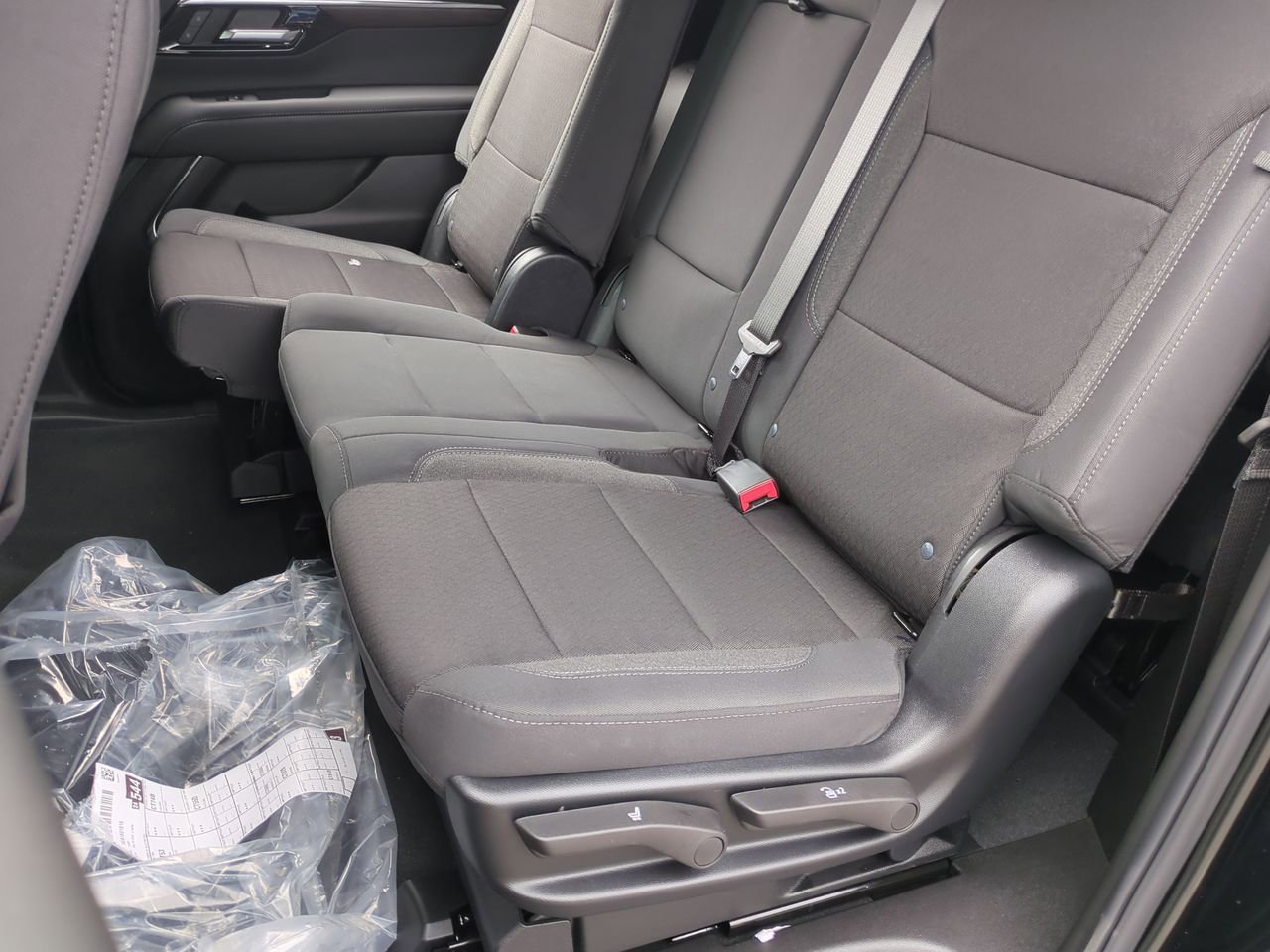 New 2026 Chevrolet Suburban LS w/ LPO, Dark Essentials Package image 24