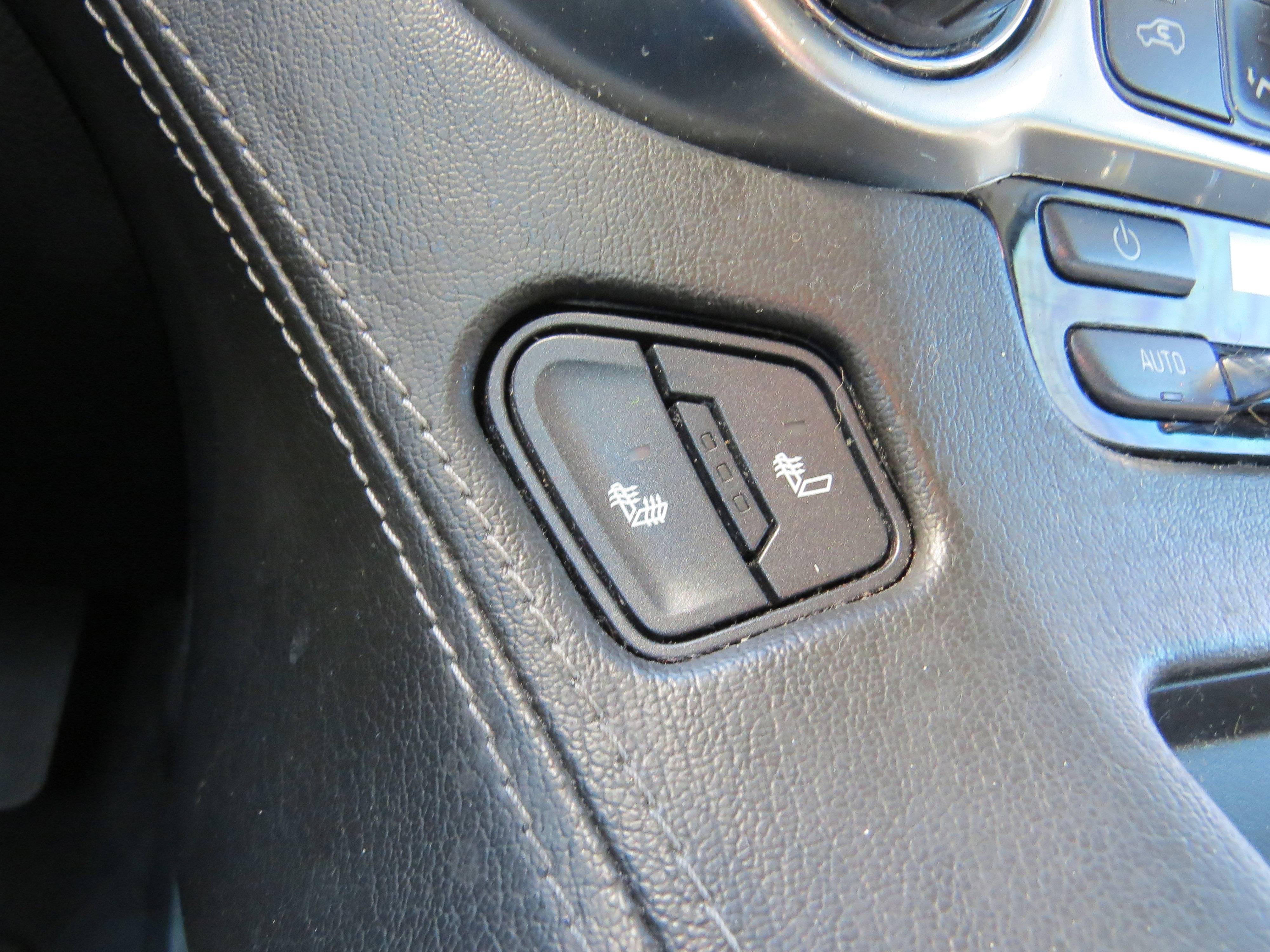 Used 2019 Chevrolet Tahoe LT image 26