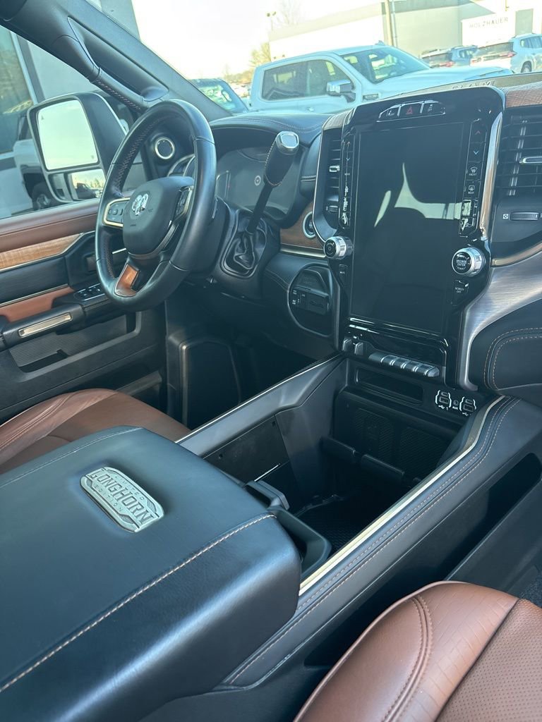 Used 2024 RAM 3500 Limited w/ Safety Group image 30