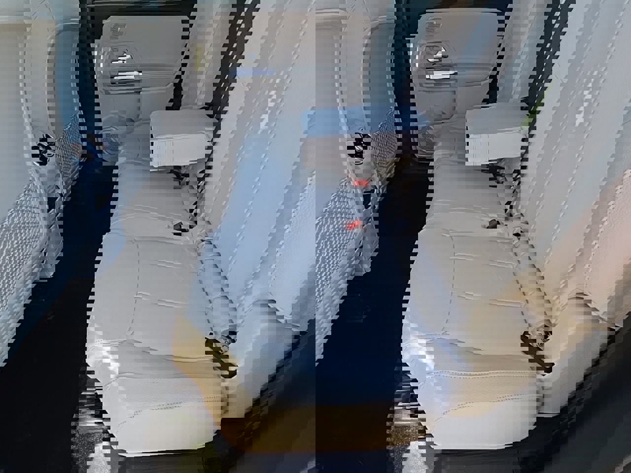 New 2026 Mercedes-Benz GLB 250 4MATIC image 28