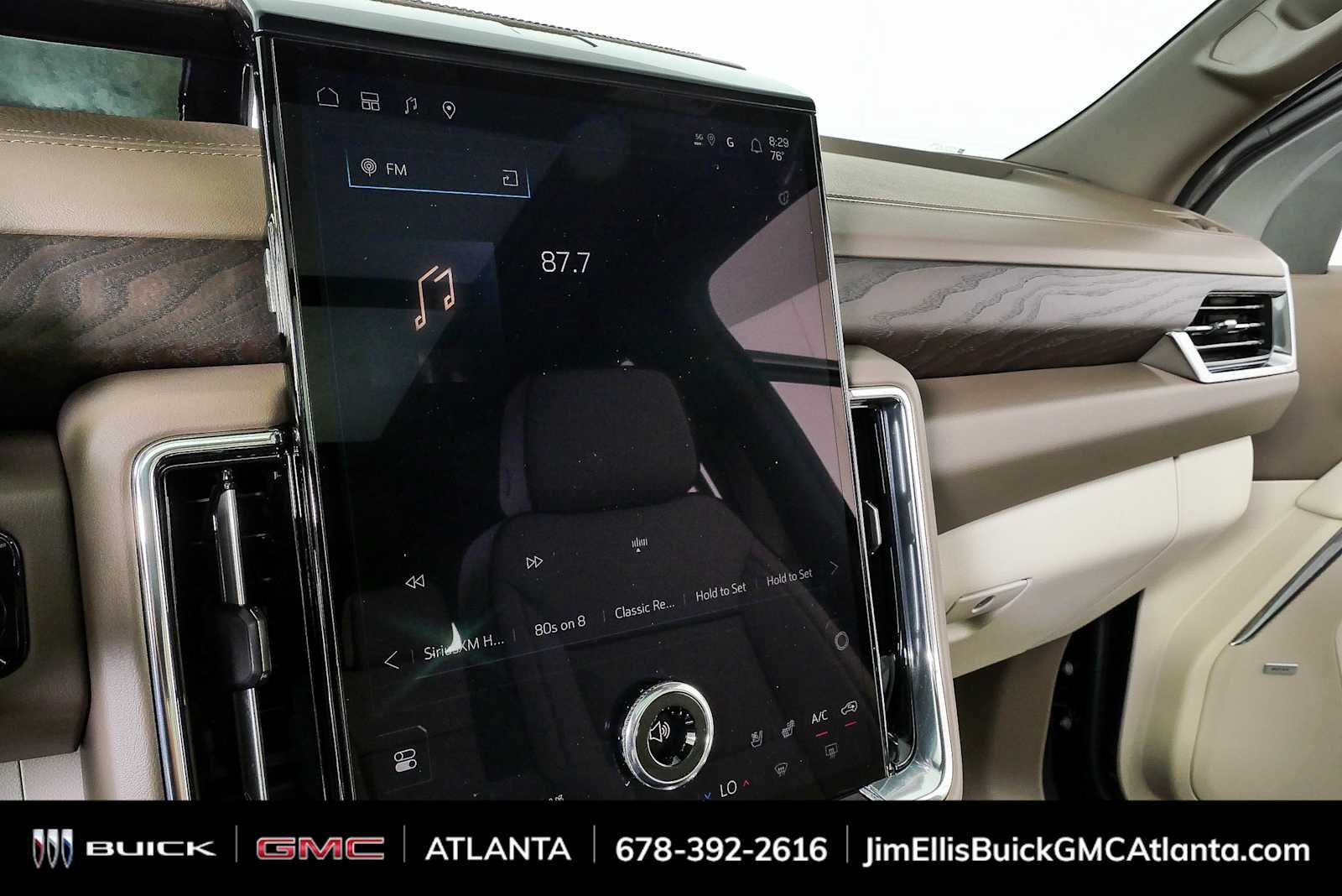 New 2026 GMC Yukon Denali w/ Denali Reserve Package AWD/4WD image 16