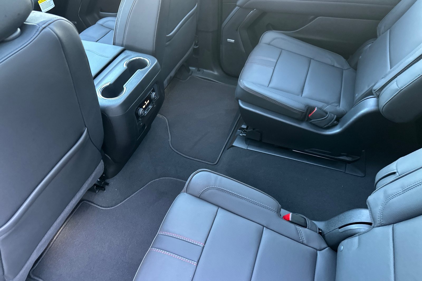 New 2026 Chevrolet Suburban RST w/ Advanced Technology Package image 13