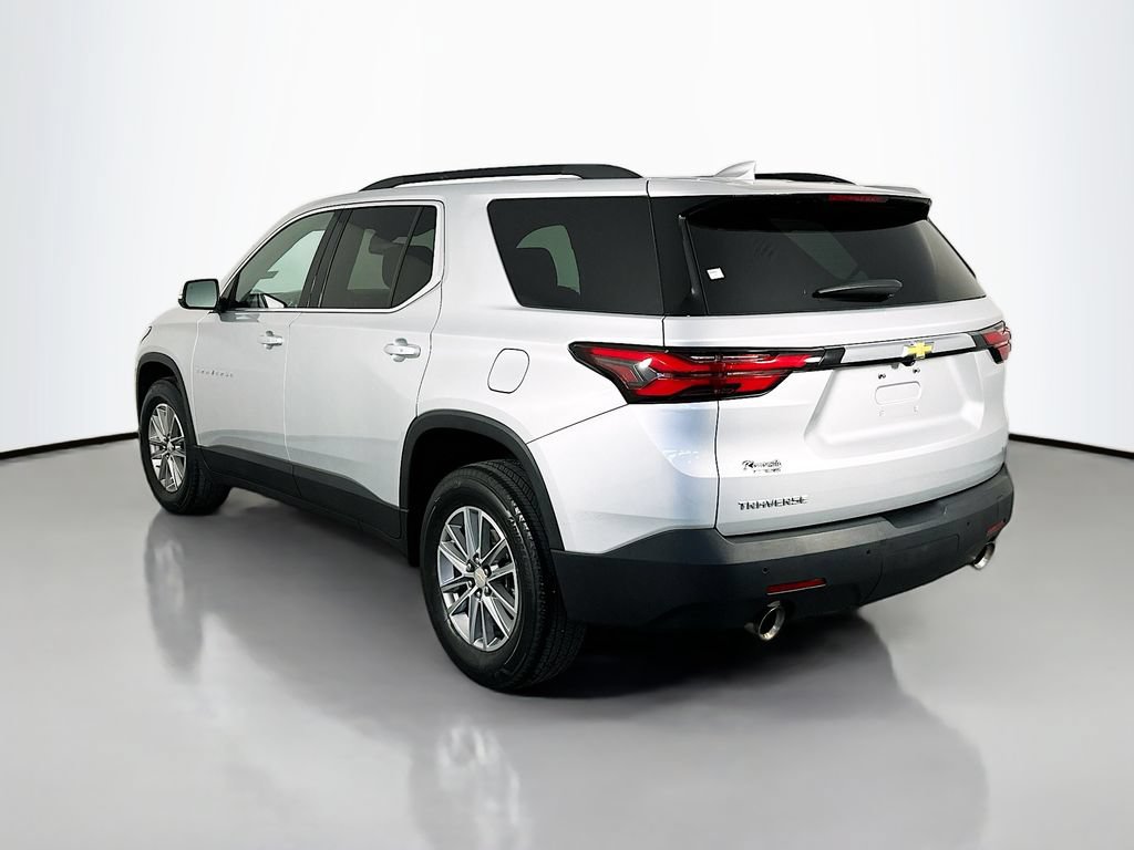 Used 2022 Chevrolet Traverse LT w/ LPO, Cargo Package FWD image 5