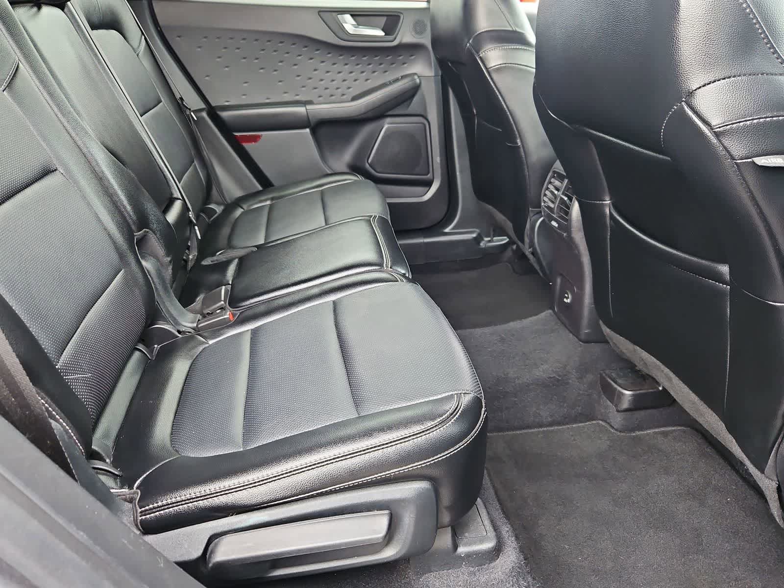 Used 2020 Ford Escape Titanium image 20