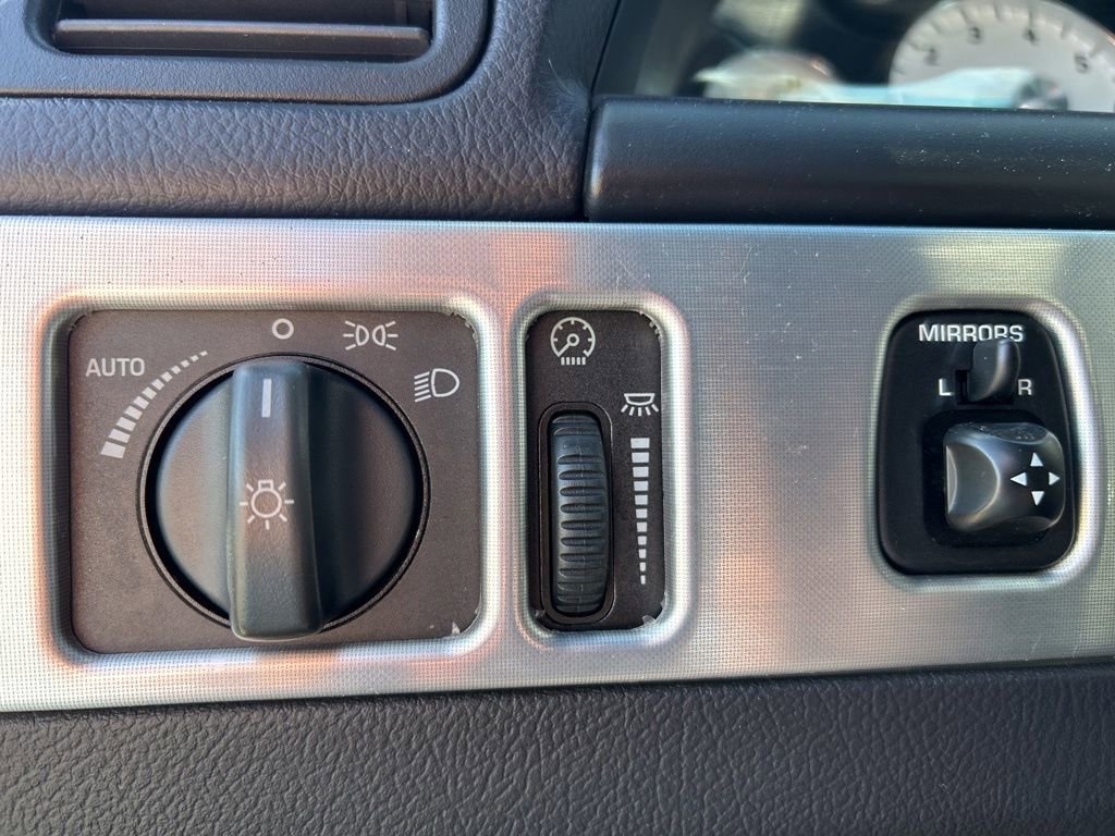 Used 2003 Ford Thunderbird RWD image 15
