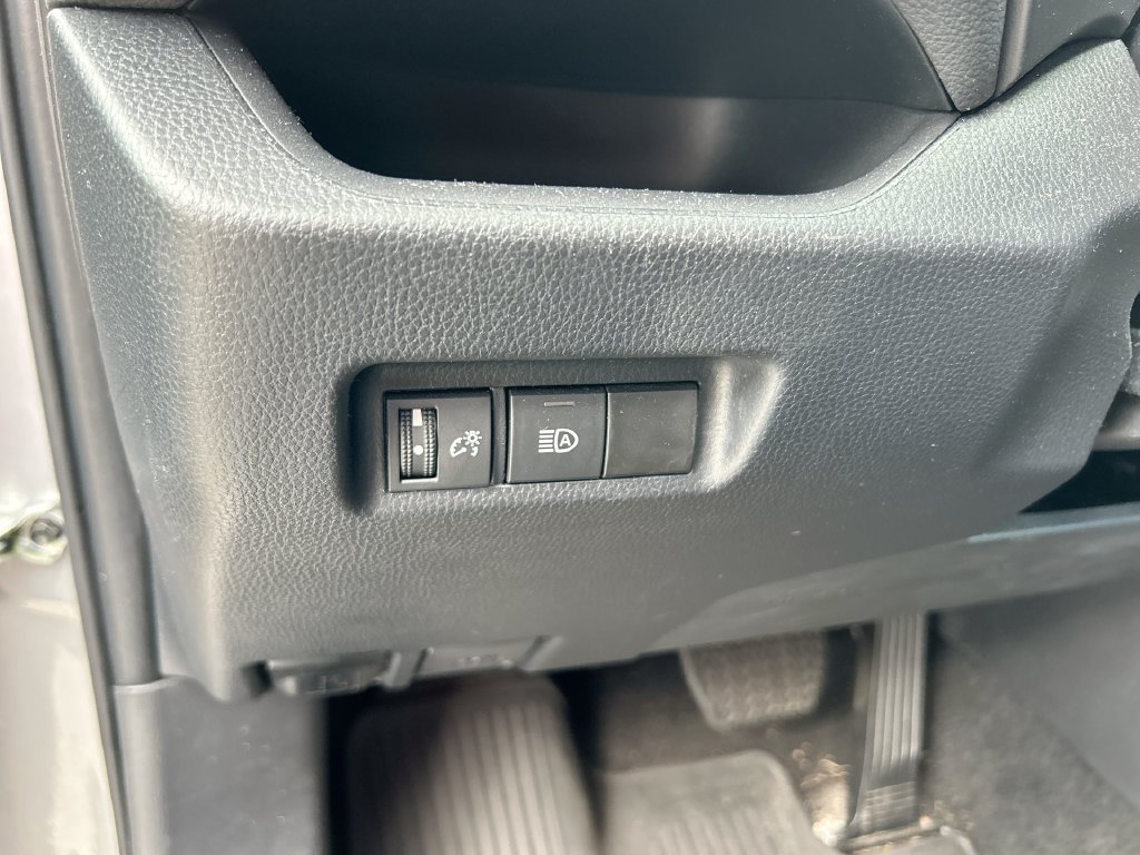 Used 2024 Toyota RAV4 LE FWD image 13