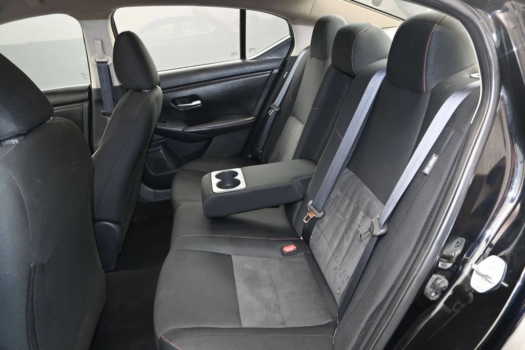 Used 2025 Nissan Sentra SR w/ Midnight Edition FWD image 14