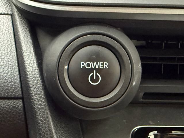 Used 2025 Toyota Prius LE FWD image 15