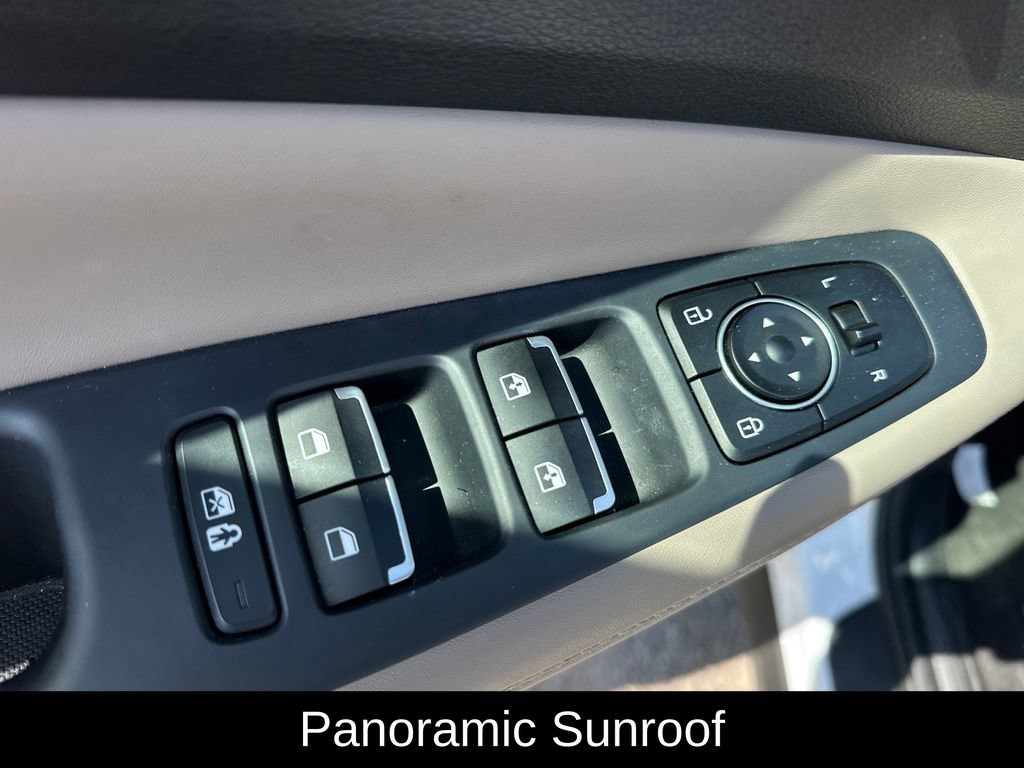 Used 2022 Hyundai Santa Fe SEL w/ Convenience + Premium Package FWD image 14