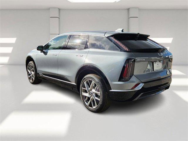 New 2026 Cadillac Optiq Luxury 1 image 3