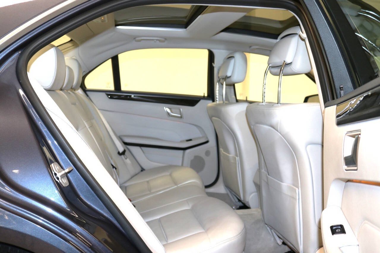 Used 2015 Mercedes-Benz E 350 Sedan image 19