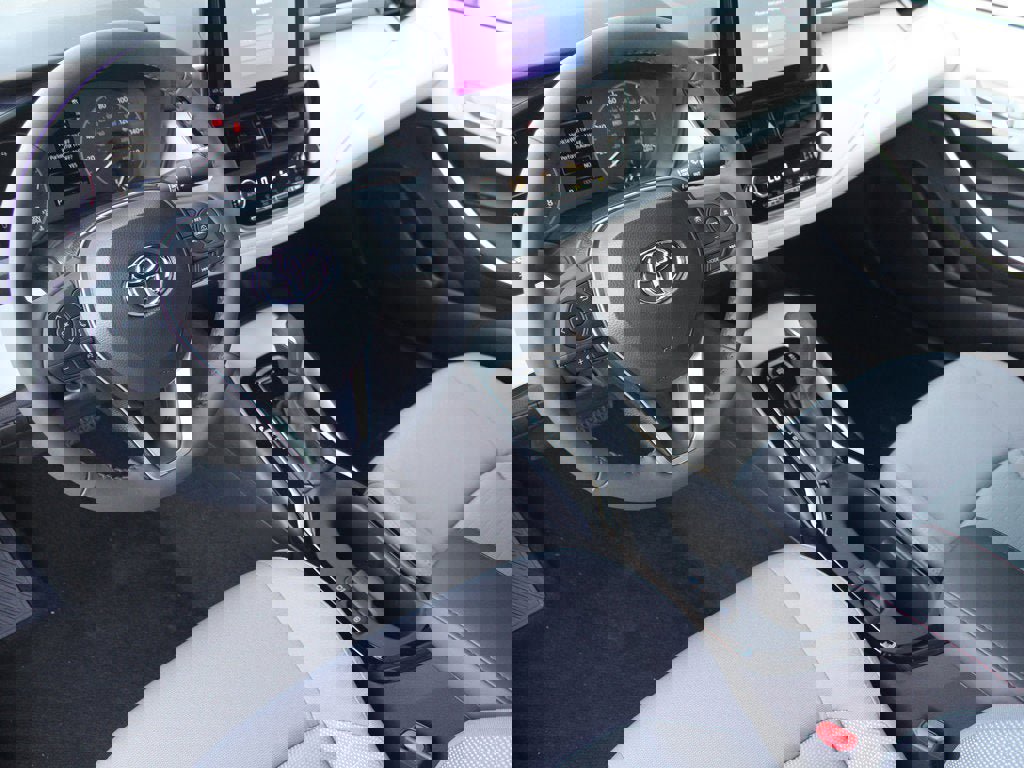 Used 2026 Toyota Corolla SE image 20