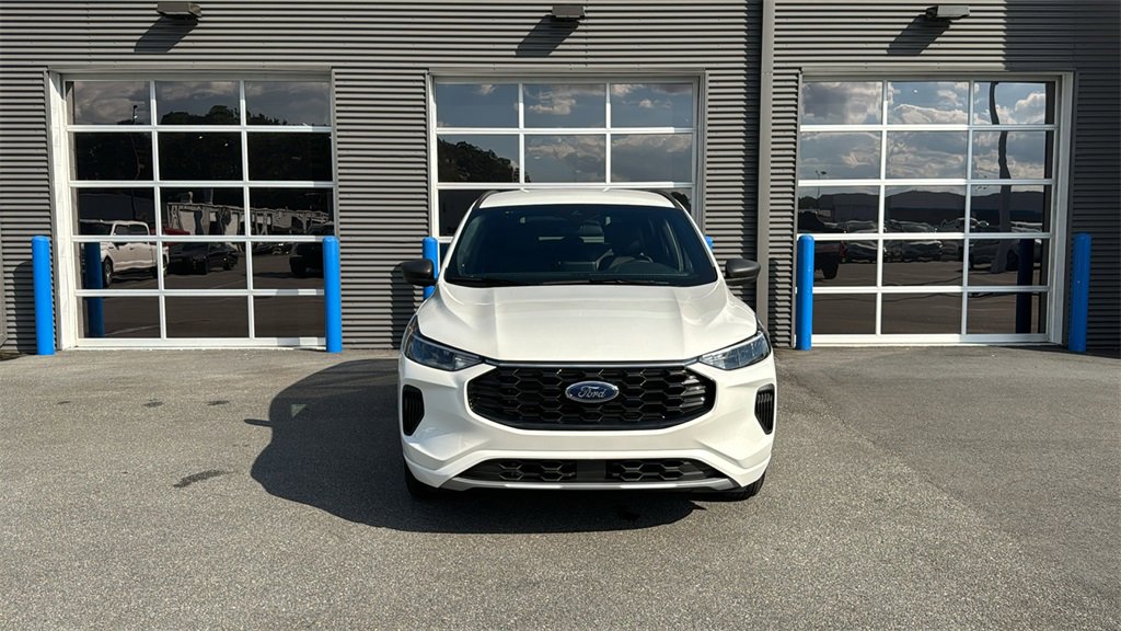 New 2024 Ford Escape ST-Line w/ Equipment Group 301A image 10