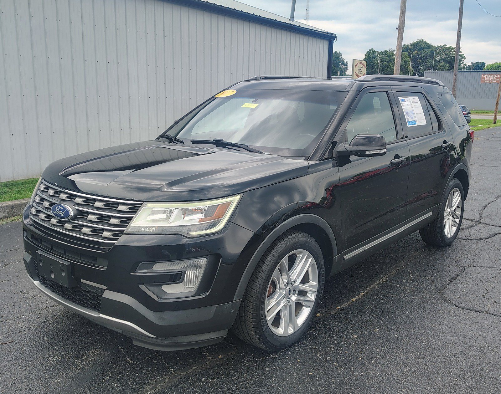 Used 2017 Ford Explorer XLT w/ Equipment Group 201A