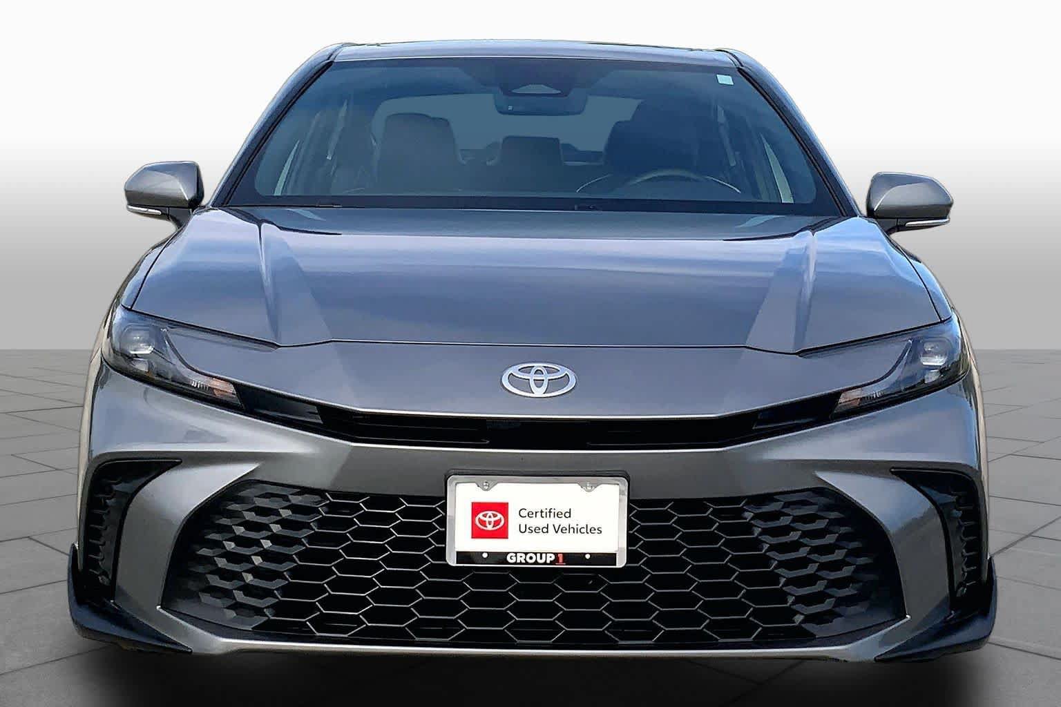 Used 2026 Toyota Camry SE w/ Multimedia Upgrade Package FWD image 4