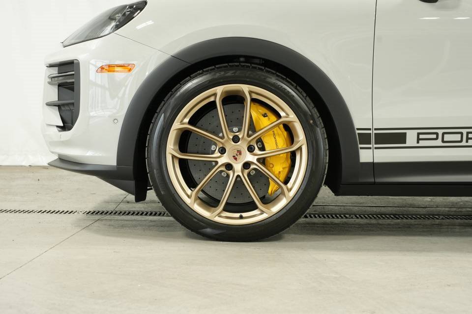 New 2026 Porsche Cayenne Turbo GT image 42