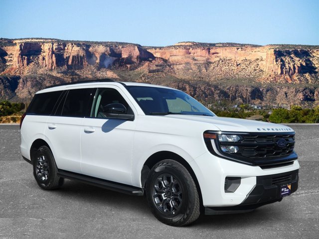 Certified 2025 Ford Expedition Active AWD/4WD image 1