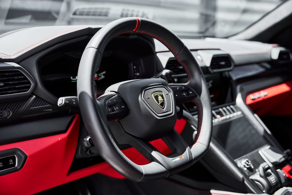 Used 2023 Lamborghini Urus S AWD/4WD image 37