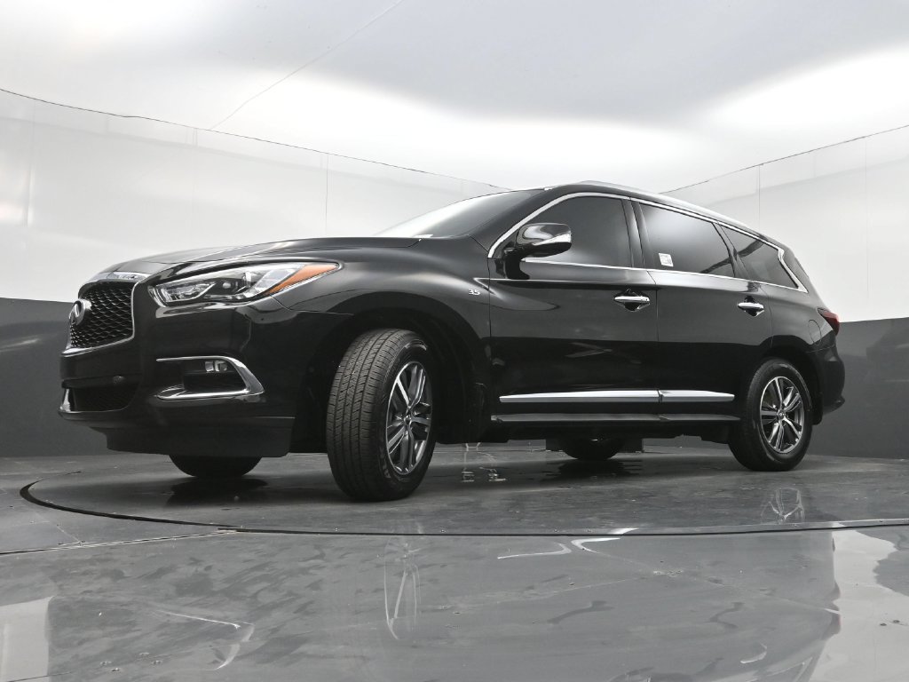 Used 2020 INFINITI QX60 Luxe w/ Essential Package FWD image 32