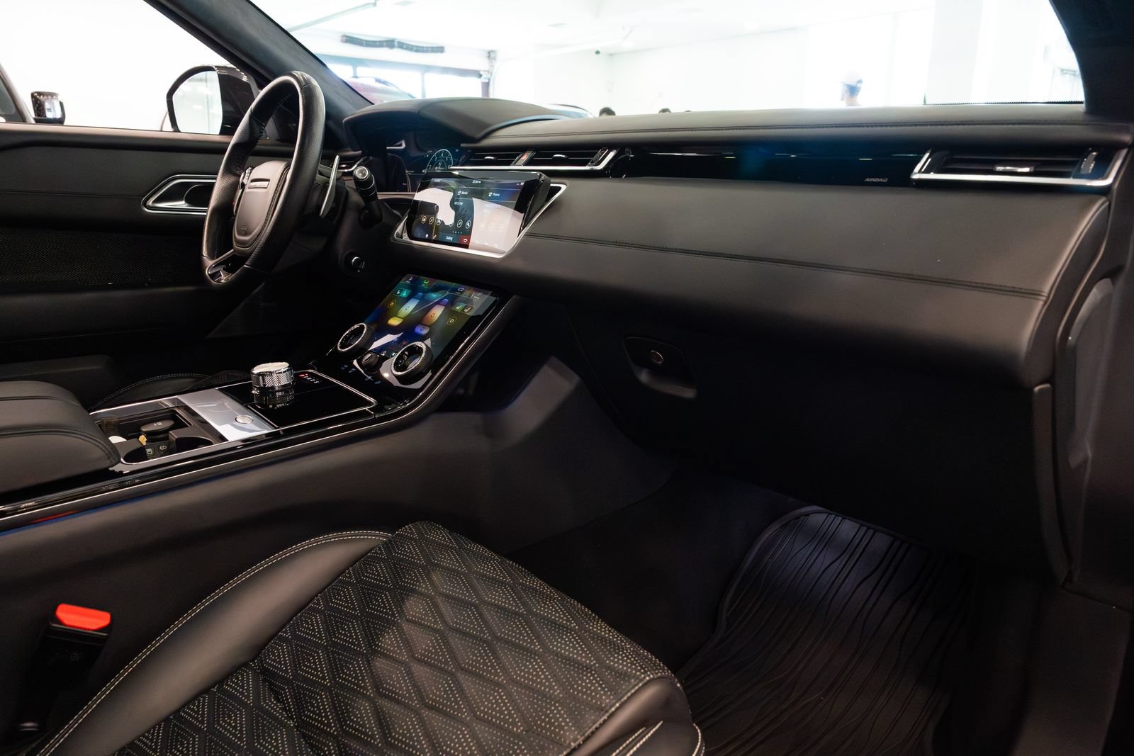 Used 2020 Land Rover Range Rover Velar SV Autobiography Dynamic AWD/4WD image 29