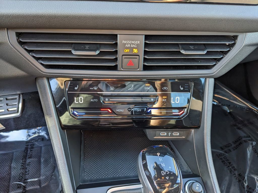 Certified 2025 Volkswagen Jetta Sport image 20