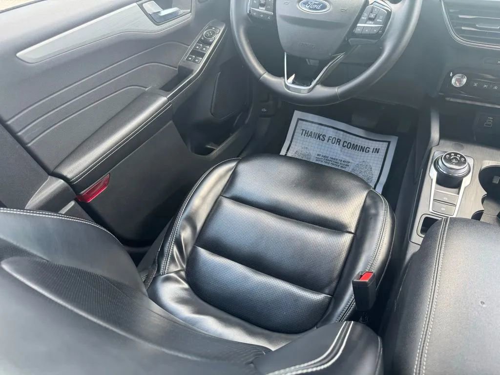 Used 2024 Ford Escape Platinum AWD/4WD image 21