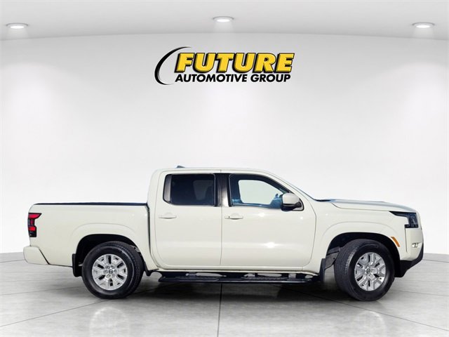 Certified 2022 Nissan Frontier SV image 3