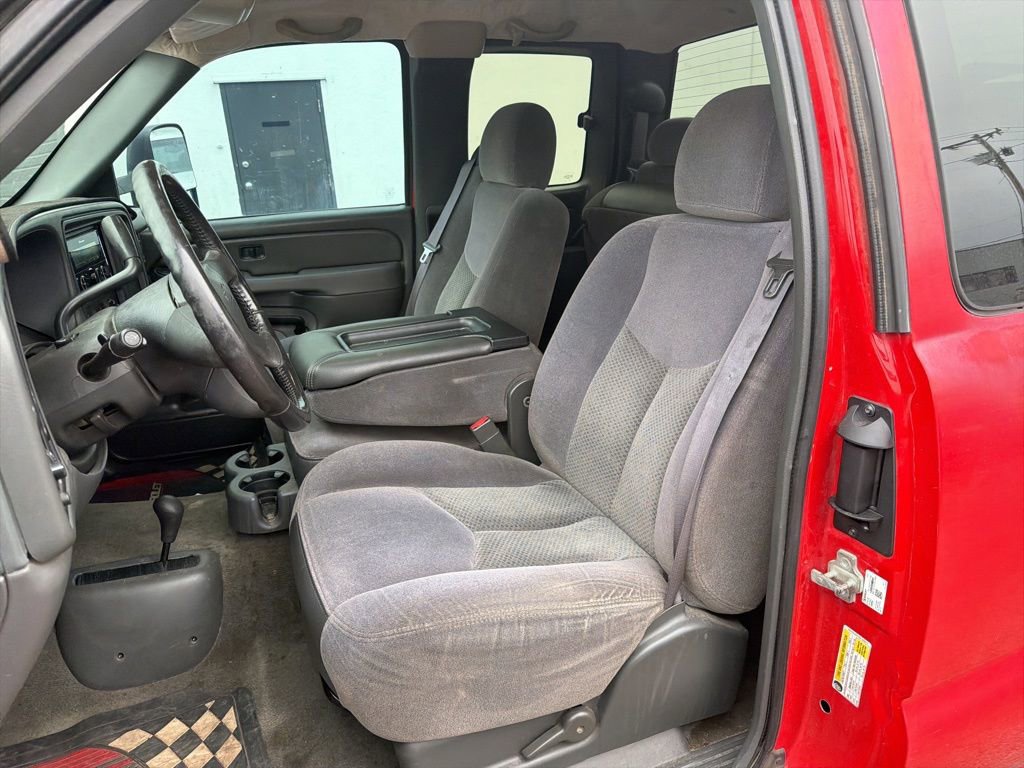 Used 2006 Chevrolet Silverado 2500 LT w/ Skid Plate Package image 12