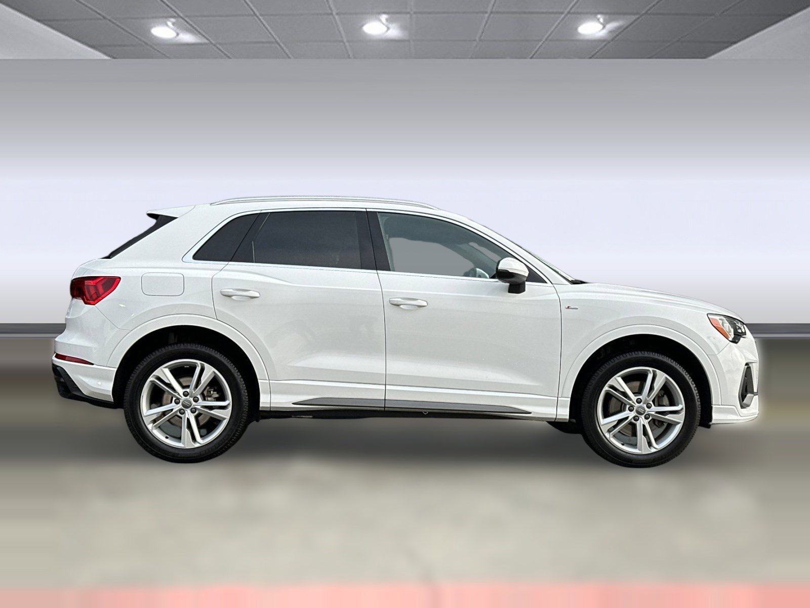Used 2020 Audi Q3 2.0T Premium w/ Convenience Package image 7