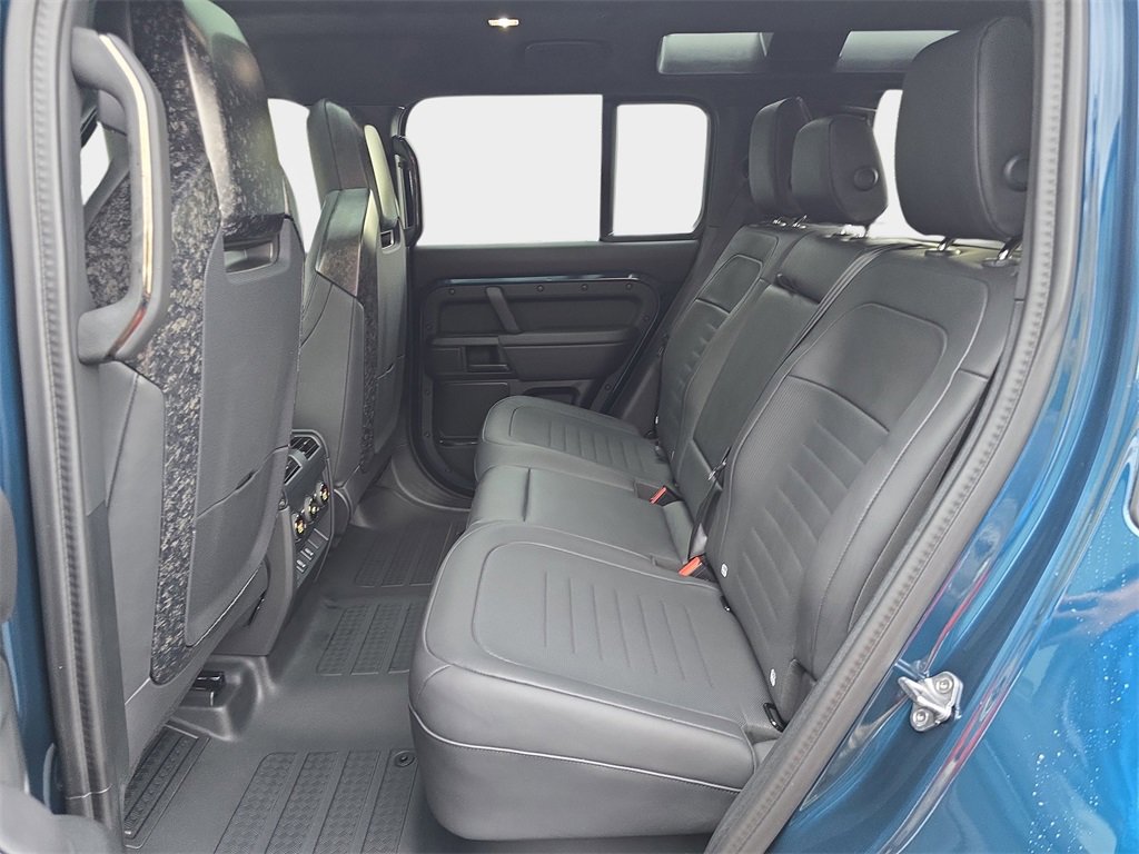 New 2026 Land Rover Defender 110 OCTA image 15
