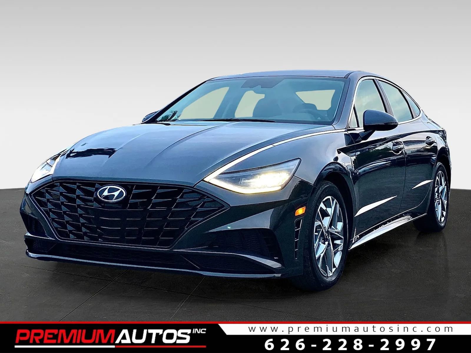 Used 2023 Hyundai Sonata SEL image 1