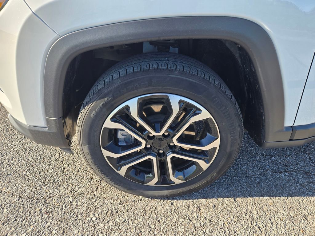 Used 2023 Jeep Compass Limited AWD/4WD image 10