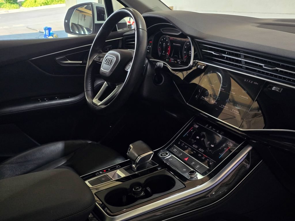 Used 2021 Audi Q7 3.0T Premium Plus w/ Executive Package AWD/4WD image 33
