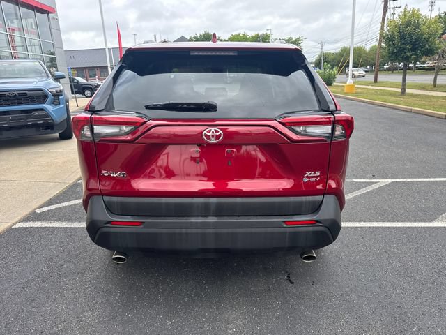 Used 2025 Toyota RAV4 XLE AWD/4WD image 4